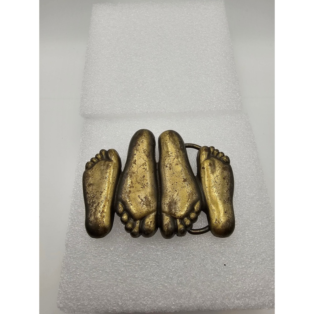 Vintage Four Feet Belt Buckle Brass Tone Novelty Cast Metal Feet 4124 Whimsical